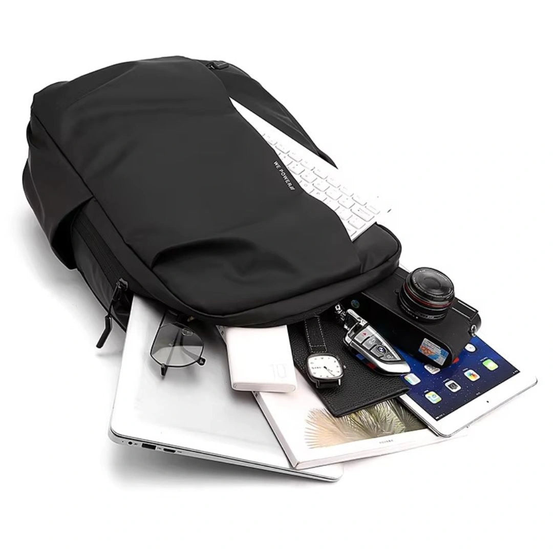 UNISEX TRAVEL BACKPACK