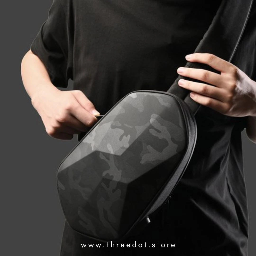 SOLID MULTI-PURPOSE SHOULDER BAG