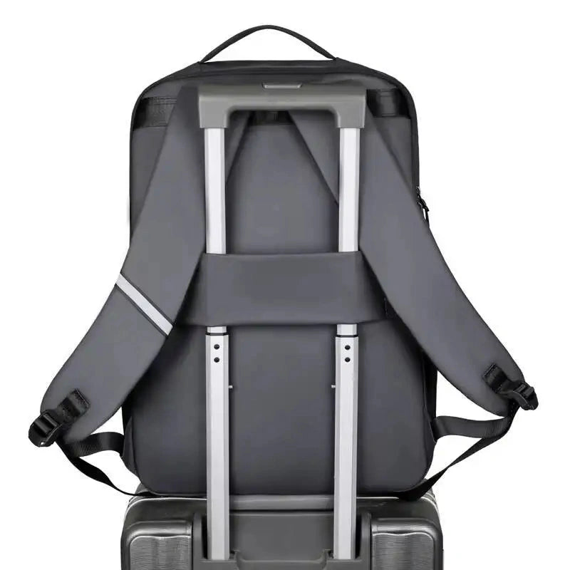 UNISEX TRAVEL BACKPACK