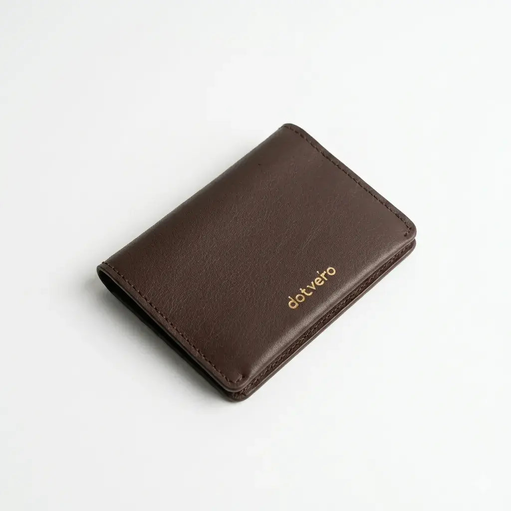 MINI WALLET WITH MAGNETIC LOCK